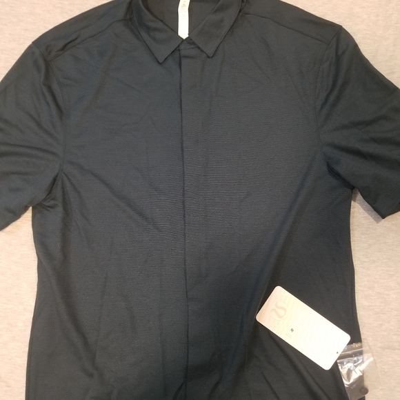 lululemon athletica Other - Lululemon Blue Carry On Short Sleeve Button Down